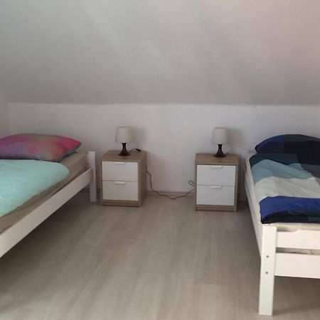 22B Grosse Wohnung Mit Balkon, Smarttv Und Wlan Korb Екстериор снимка